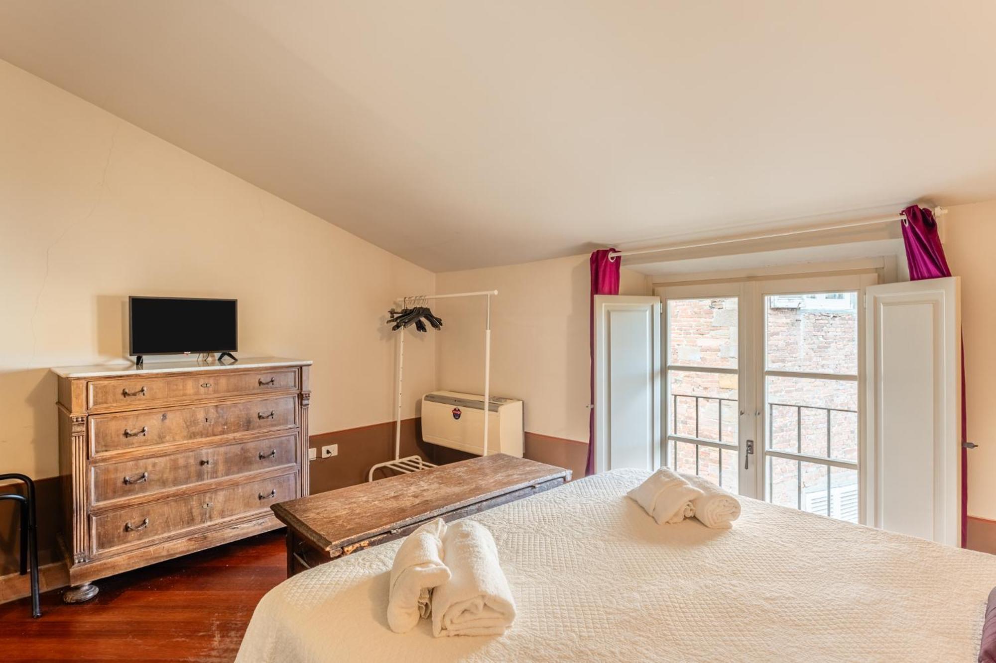 Anfiteatro Luxury Rooms - Affitti Brevi Italia Lucques Extérieur photo